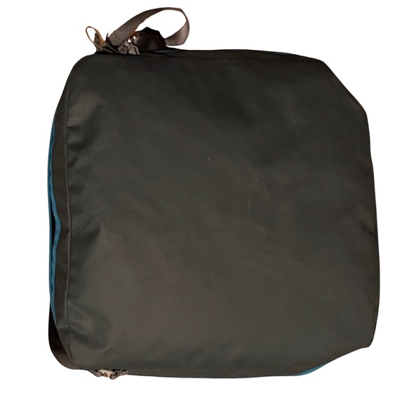 Evrgrn Grounded Cushion Teal/Charcoal Bean Bag Seat Portable Camping Chair - Picture 4 of 5